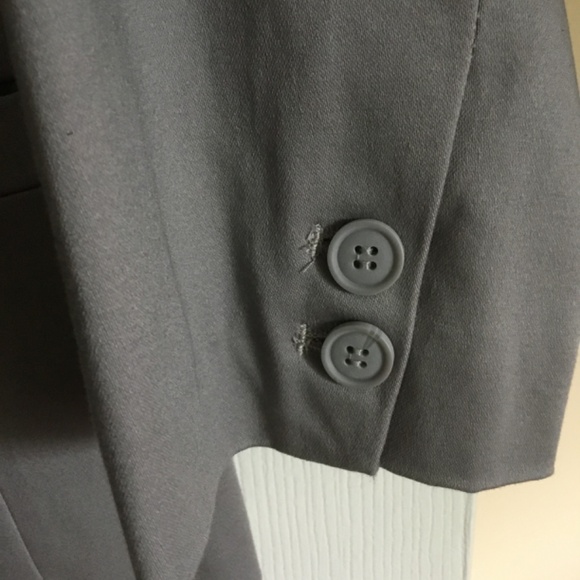 New Grey Blazer - Picture 5 of 8